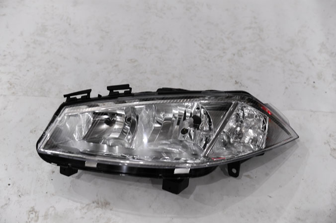 R 21 ÇIKMA YEDEK PARÇA MEGAN2 2004 FAR